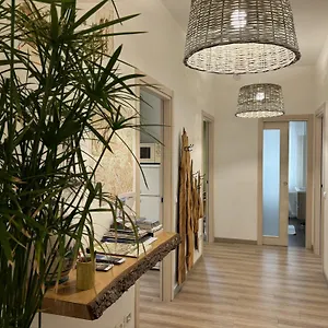 https://casa-scaletta-santa-lucia.italymilanhotels.net